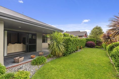 Photo of property in 23 Heaphy Place, Pukehangi, Rotorua, 3015
