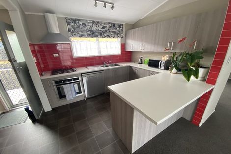 Photo of property in 26 Hibiscus Avenue, Hamilton Lake, Hamilton, 3204