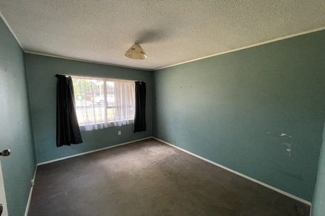 Photo of property in 8 Zenith Place, Conifer Grove, Takanini, 2112