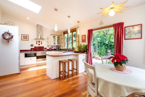 Photo of property in 7 Lincoln Road, Bluff Hill, Napier, 4110