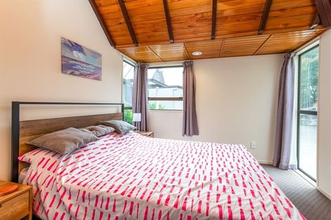Photo of property in 2 Roland Lane, Mount Pleasant, Christchurch, 8081