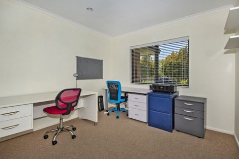 Photo of property in 10 Chatsfield Place, Te Kamo, Whangarei, 0112