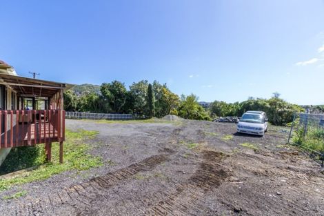 Photo of property in 92 Tremewan Street, Tawa, Wellington, 5028