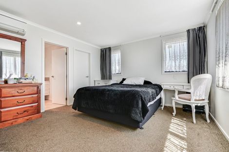 Photo of property in 35 Cabourne Drive, Glenview, Hamilton, 3206