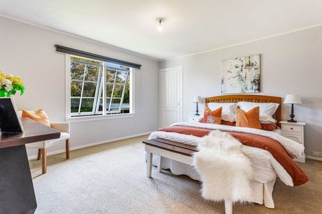 Photo of property in 137 Brian Crescent, Stanmore Bay, Whangaparaoa, 0932