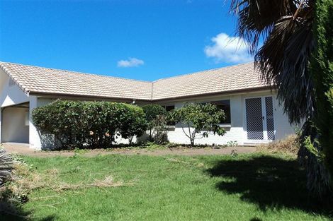 Photo of property in 57 Palmcrest Grove, Highland Park, Auckland, 2010