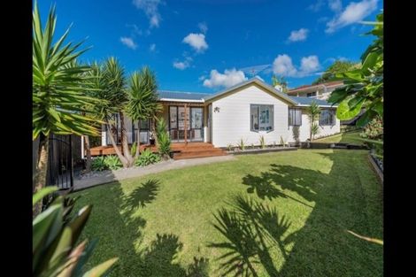 Photo of property in 3 Amberly Rise, Helensville, 0800