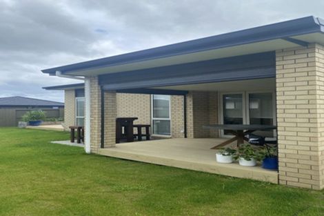 Photo of property in 27 Sycamore Drive, Sunnynook, Auckland, 0620