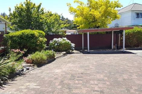 Photo of property in 2/20 Ocean View Road, Northcote, Auckland, 0627