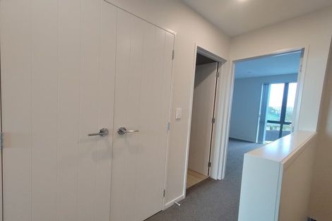 Photo of property in 2/9 Beaufield Lane, Te Atatu Peninsula, Auckland, 0610