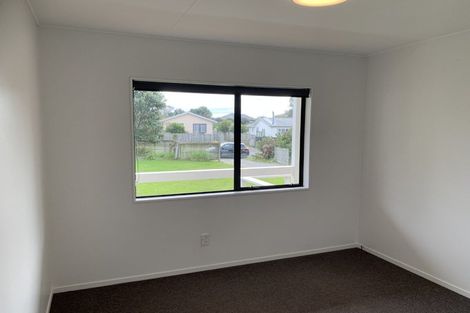 Photo of property in 100 Queens Road, Waikanae Beach, Waikanae, 5036