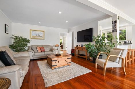 Photo of property in 133 Koutu Road, Kawaha Point, Rotorua, 3010