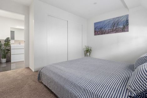 Photo of property in 5/47 Marine Parade, Mount Maunganui, 3116