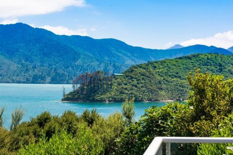 Photo of property in 16 Lawrence Street, Havelock, 7100