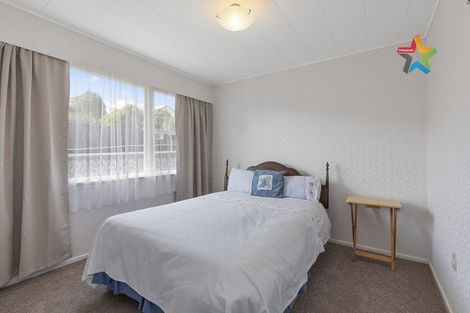 Photo of property in 5 Timaru Grove, Kelson, Lower Hutt, 5010