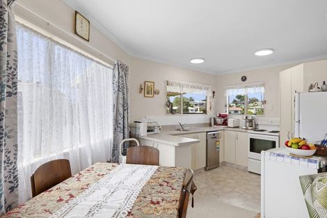 Photo of property in 3/9 Kelvin Place, Westown, New Plymouth, 4310