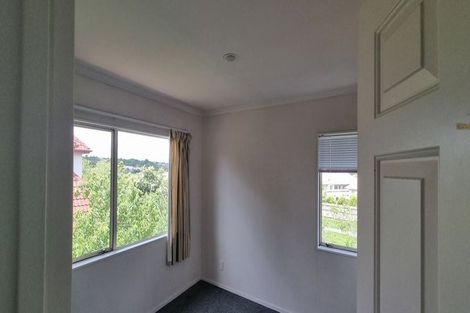 Photo of property in 192a Botany Road, Botany Downs, Auckland, 2010