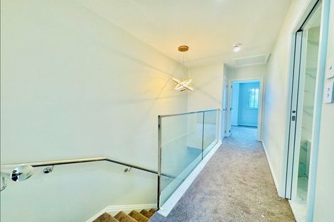 Photo of property in 14 Tomuri Place, Mount Wellington, Auckland, 1060