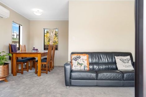 Photo of property in 2/5 Bolina Crescent, Pakuranga, Auckland, 2010