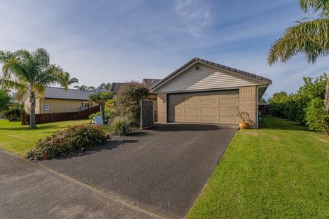 Photo of property in 28 Park Lane, Whitianga, 3510
