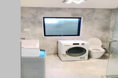 Photo of property in 86 Fairview Avenue, Fairview Heights, Auckland, 0632