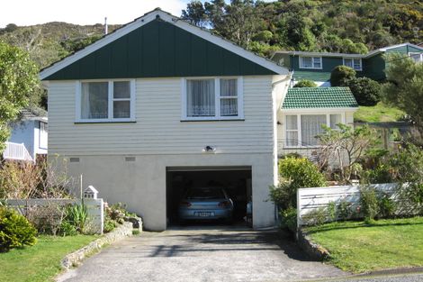 Photo of property in 131 Parkvale Road, Karori, Wellington, 6012