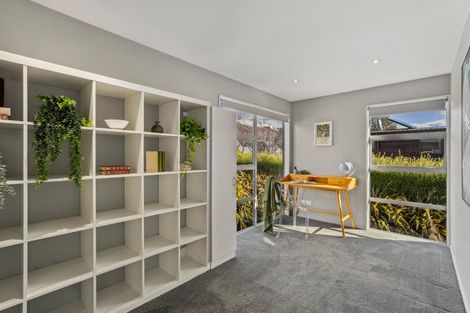 Photo of property in 73 Oregon Drive, Kelvin Heights, Queenstown, 9300