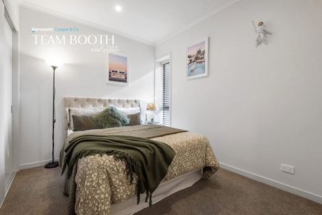 Photo of property in 8/1 Genevieve Lane, Hobsonville, Auckland, 0616