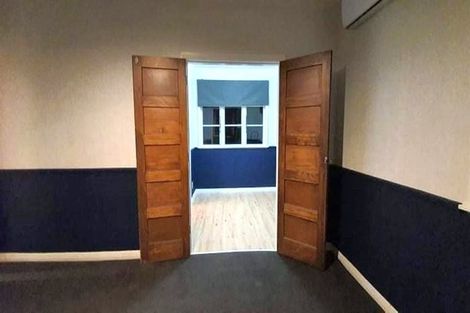 Photo of property in 106 Moorefield Road, Johnsonville, Wellington, 6037