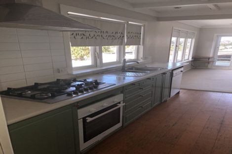 Photo of property in 1/51 Deep Creek Road, Waiake, Auckland, 0630