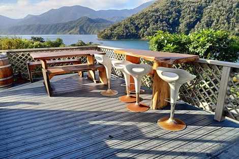 Photo of property in 3126 Archers Road, Tennyson Inlet, Rai Valley, 7195