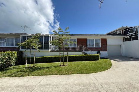 Photo of property in 2/3 Onepoto Road, Hauraki, Auckland, 0622