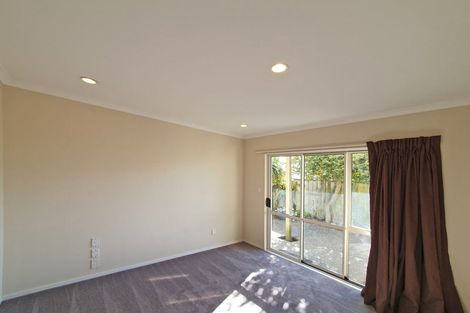 Photo of property in 2/15 Meeanee Quay, Westshore, Napier, 4110