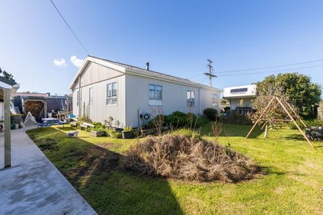 Photo of property in 42 Seymour Street, Waitara, 4320