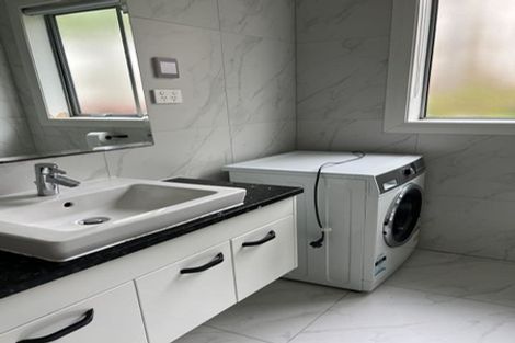 Photo of property in 128 Greenhithe Road, Greenhithe, Auckland, 0632