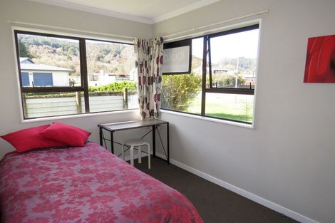 Photo of property in 32-34 Coal Street, Reefton, 7830