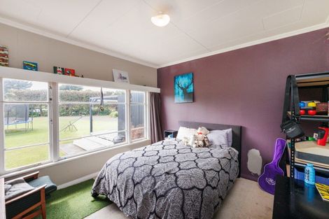 Photo of property in 17 Raumai Road, Bulls, 4894