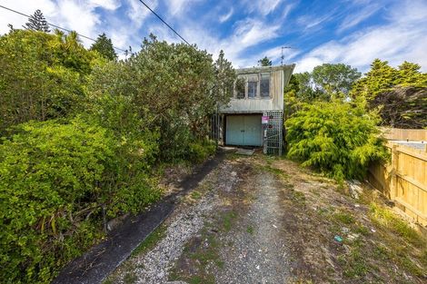 Photo of property in 10 Seymour Road, Sunnyvale, Auckland, 0612