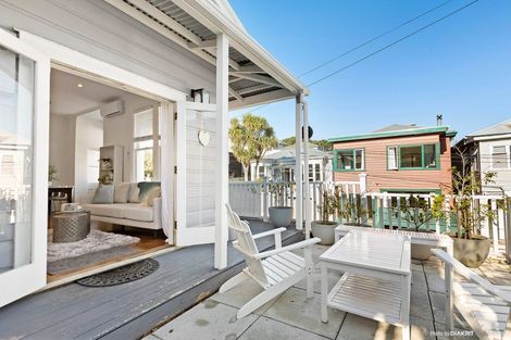 Photo of property in 9 Dawson Street, Berhampore, Wellington, 6023