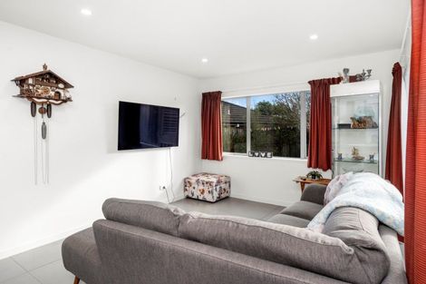 Photo of property in 16 Coral Drive, Papamoa Beach, Papamoa, 3118