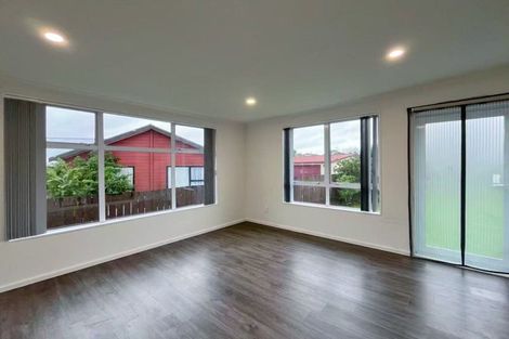 Photo of property in 3 Rukumoana Place, Clendon Park, Auckland, 2103