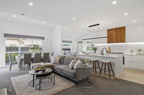 Photo of property in 22 Knoll Rise, Pukekohe, 2120