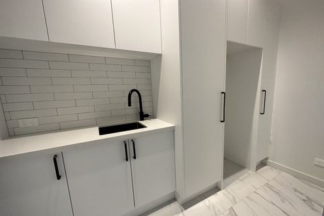 Photo of property in 50 Wairoa Road, Narrow Neck, Auckland, 0624