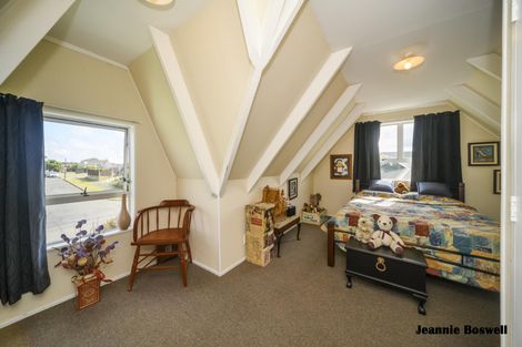 Photo of property in 34 Rainforth Street, Roslyn, Palmerston North, 4414