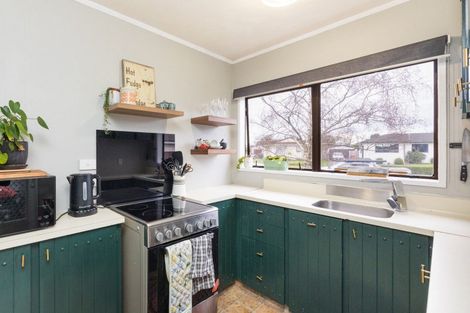 Photo of property in 5 Cedar Grove, Highbury, Palmerston North, 4412