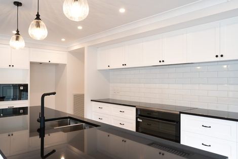 Photo of property in 28 Farnworth Terrace, Churton Park, Wellington, 6037