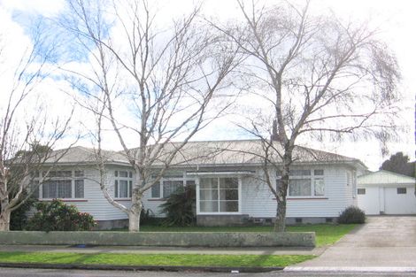 Photo of property in 25 Knowles Street, Terrace End, Palmerston North, 4410