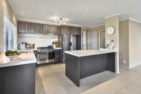 Photo of property in 15 Wawatai Drive, Karaka, Papakura, 2113