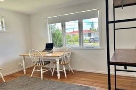 Photo of property in 29 Sylvan Crescent, Te Atatu South, Auckland, 0610