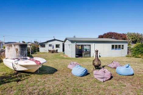 Photo of property in 23 Norton Street, Foxton Beach, Foxton, 4815